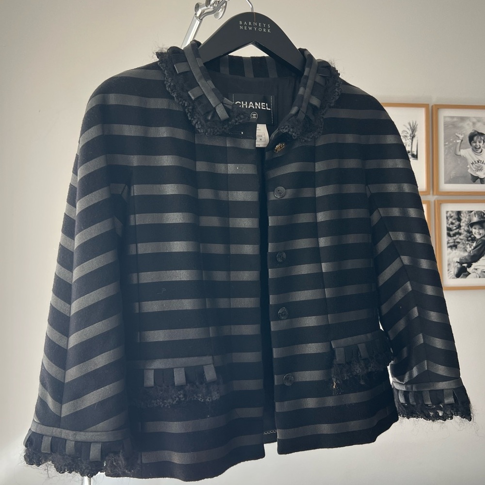 CHANEL Black Jacket in cashmere